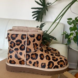 🆕 Ugg Classic Mini Spotty Fur Boots